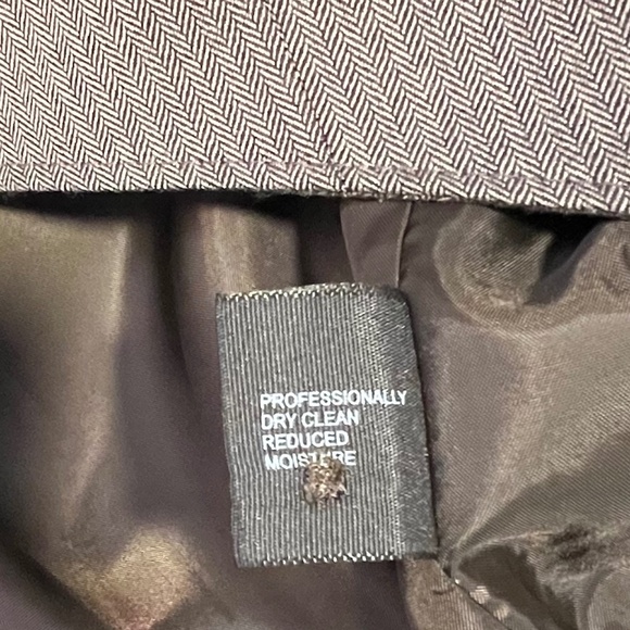 J.Ferrar Men's Soft Brown Vest - Picture 8 of 8